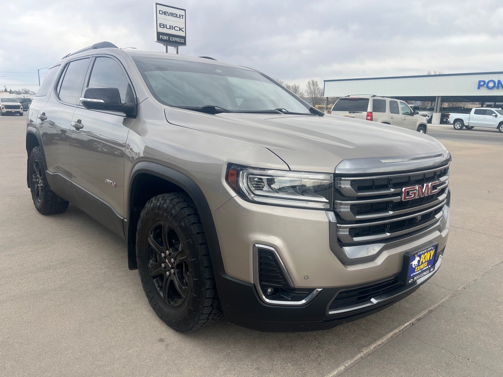 2022 GMC Acadia AT4