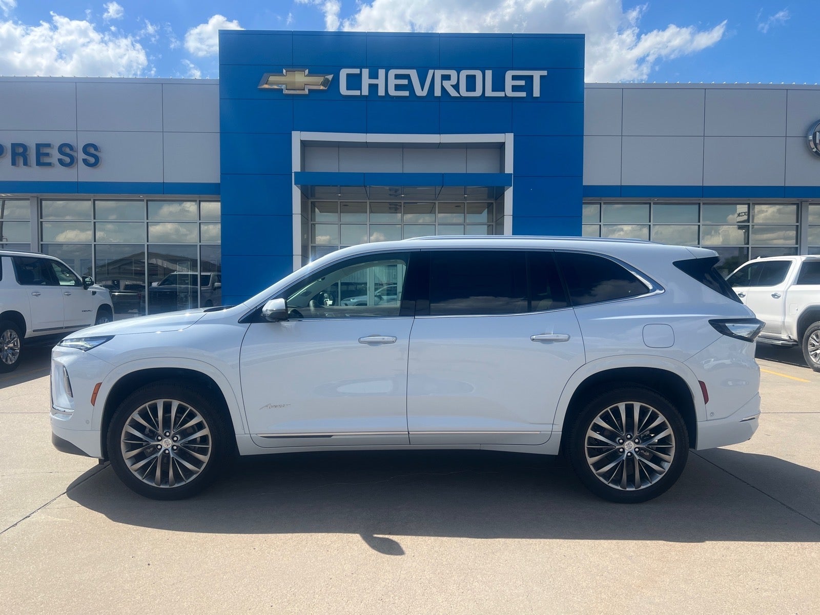 2026 Buick Enclave Avenir AWD's photo