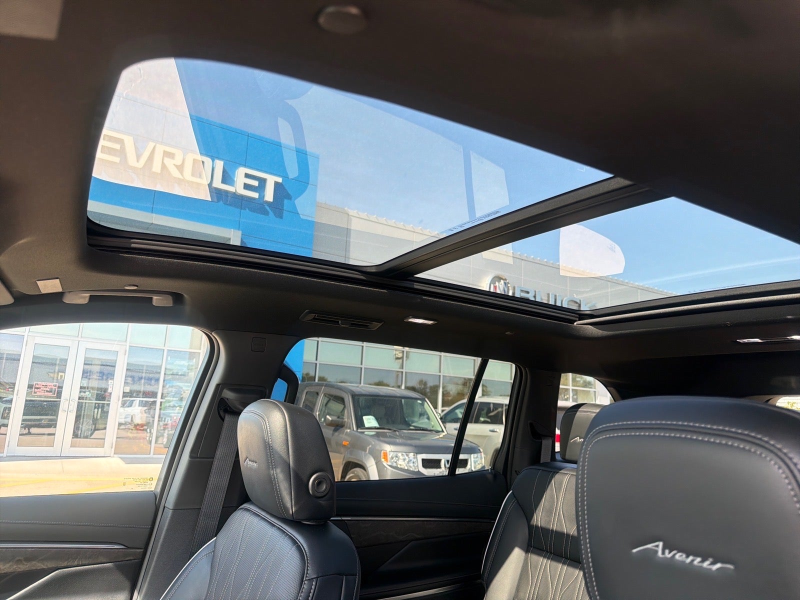 2027 Buick Enclave Avenir