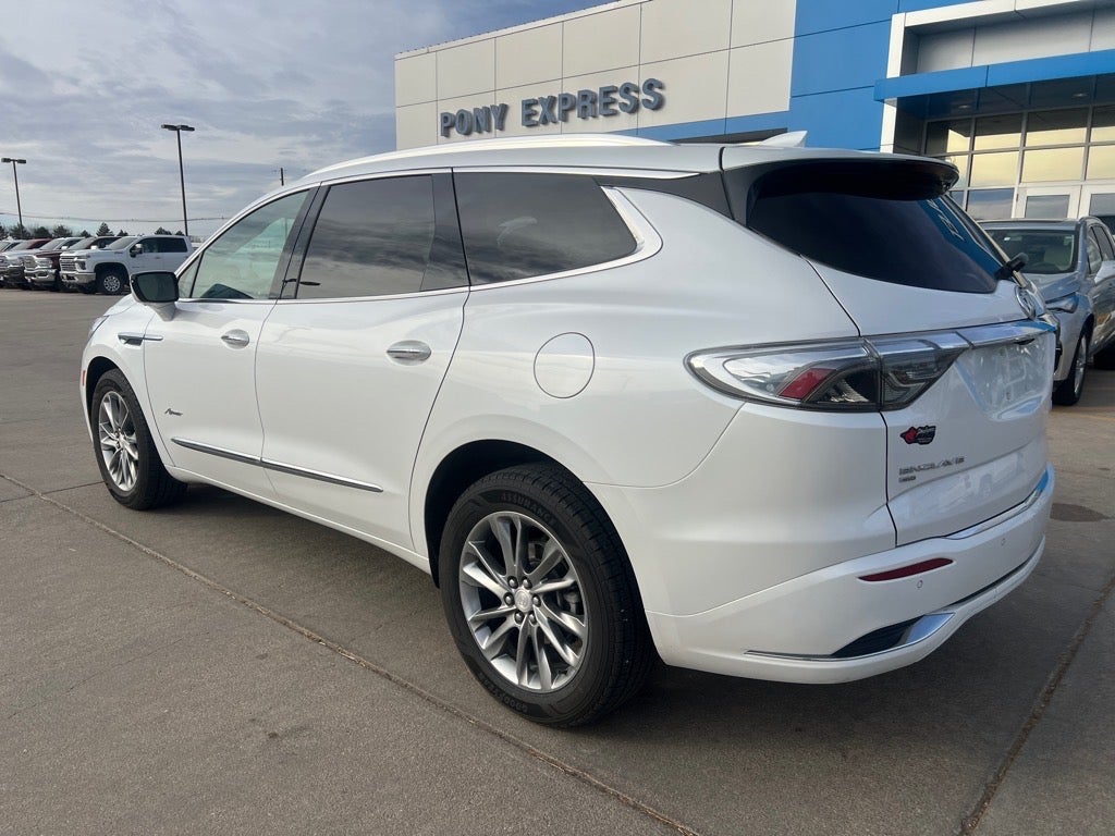 2022 Buick Enclave Avenir